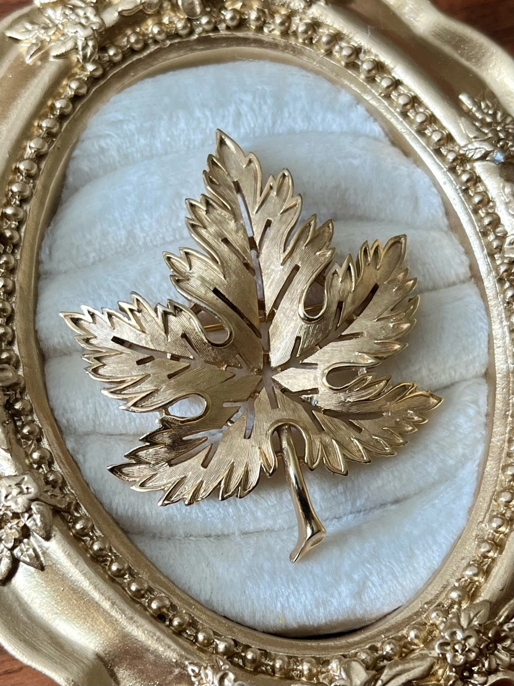 1960’s Crown Trifari Gold Tone Maple Leaf Brooch National Symbol of Canada.